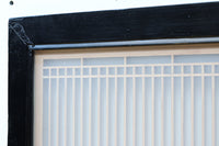 幅776ミリ!! 黒枠で和の風情溢れる小型縦繁欄間 EZ2582 在庫1枚