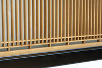 幅776ミリ!! 黒枠で和の風情溢れる小型縦繁欄間 EZ2582 在庫1枚