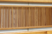 井桁枠で縦繁を囲い上品な面持ちある小型欄間 EZ2586 在庫1枚