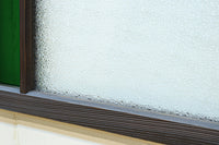 幅880ミリ!! グリーンの色ガラスが映えるガラス小型欄間 EZ2588 在庫1枚