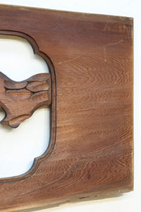 松の周りで貫録ある鷹が舞う彫刻欄間素材 EZ2592ab 在庫(a:0 b:1)枚