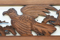 松の周りで貫録ある鷹が舞う彫刻欄間素材 EZ2592ab 在庫(a:0 b:1)枚