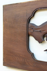 松の周りで貫録ある鷹が舞う彫刻欄間素材 EZ2592ab 在庫(a:0 b:1)枚