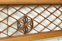 落ち着いた色彩に組子模様が軽やかに浮かぶ菱格子欄間 EZ2770 在庫1枚