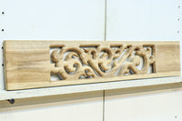 蔦の様にも見える個性的な模様を描いたレリ-フ調彫刻飾り EZ2807 在庫5枚