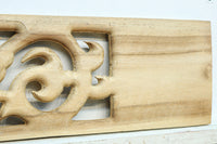 蔦の様にも見える個性的な模様を描いたレリ-フ調彫刻飾り EZ2807 在庫5枚