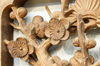 鶴や松竹梅を描いた華やかな眺めの深彫り欅彫刻欄間 EZ2833ab 在庫(a:1 b:1)枚