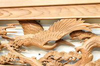 優しく温かみある色彩で鶴と松の彫刻装飾が映える深彫り彫刻欄間 EZ2834ab 在庫(a:1 b:1)枚