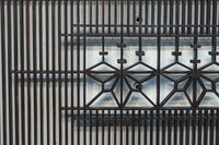 緻密な縦繁に桐模様組子が浮かぶ気品漂う欄間 EZ2846 在庫2枚