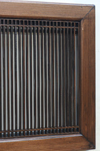 緻密な縦繁に桐模様組子が浮かぶ気品漂う欄間 EZ2846 在庫2枚