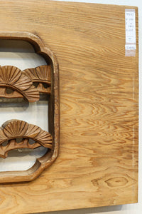 優雅な鶴の姿を松の木に添えた深彫り彫刻中型欄間 EZ2858abcd 在庫(a:1 b:1 c:1 d:1)枚