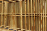 繊細な縦繁格子と美しい木地色が映える縦繁欄間 EZ2863 在庫1枚