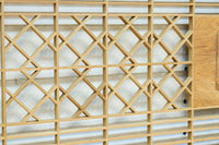 松と鶴の縁起の良い彫刻を描いた窓絵で華やいだ面持ちの彫刻欄間 EZ2868ab 在庫(a:1 b:1)枚