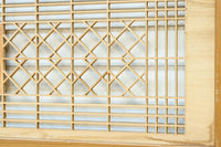 松と鶴の縁起の良い彫刻を描いた窓絵で華やいだ面持ちの彫刻欄間 EZ2868ab 在庫(a:1 b:1)枚