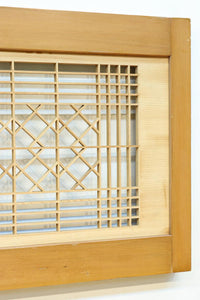 松と鶴の縁起の良い彫刻を描いた窓絵で華やいだ面持ちの彫刻欄間 EZ2868ab 在庫(a:1 b:1)枚