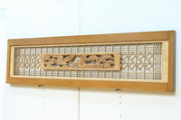 松と鶴の縁起の良い彫刻を描いた窓絵で華やいだ面持ちの彫刻欄間 EZ2868ab 在庫(a:1 b:1)枚