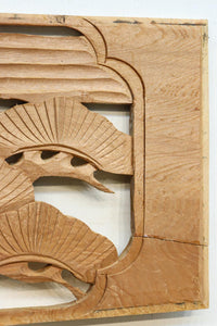 雄々しい鷹が松の木に身を隠す彫刻欄間素材 EZ2871ab 在庫(a:1 b:1)枚