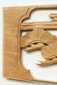 雄々しい鷹が松の木に身を隠す彫刻欄間素材 EZ2871ab 在庫(a:1 b:1)枚