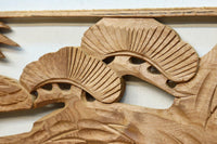 雄々しい鷹が松の木に身を隠す彫刻欄間素材 EZ2871ab 在庫(a:1 b:1)枚