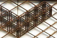 大きな幾何学装飾を備えて格調あるデザインの欄間 EZ2924 在庫1枚