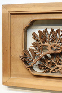 見事な枝ぶりの松と飛翔する鶴の美しい姿を描いた彫刻欄間 EZ2937 在庫1枚