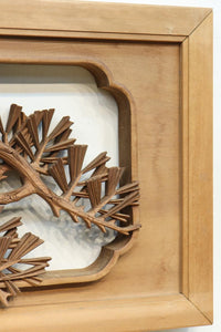 見事な枝ぶりの松と飛翔する鶴の美しい姿を描いた彫刻欄間 EZ2937 在庫1枚