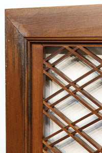 幅1268ミリ 窓絵に鶴と松の彫刻装飾が浮かぶ二重菱格子の中型欄間 EZ3091ab 在庫(a:1 b:1)枚