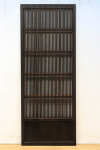 幅680ミリ 格子が端然と美しく並ぶスリム格子戸 F7963 在庫1枚