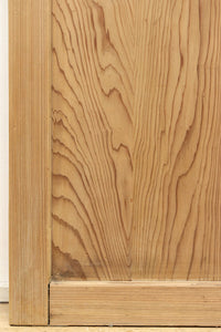 幅 938ミリ,933ミリ 時代の風合いに包まれた風情溢れる透かし板戸 F7976ab 在庫(a:1 b:0)枚