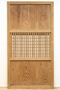 幅 938ミリ,933ミリ 時代の風合いに包まれた風情溢れる透かし板戸 F7976ab 在庫(a:1 b:0)枚