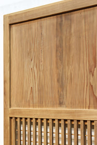 幅 938ミリ,933ミリ 時代の風合いに包まれた風情溢れる透かし板戸 F7976ab 在庫(a:1 b:0)枚