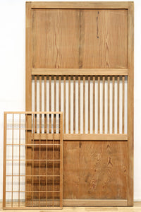 幅 938ミリ,933ミリ 時代の風合いに包まれた風情溢れる透かし板戸 F7976ab 在庫(a:1 b:0)枚