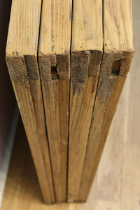 幅 938ミリ,933ミリ 時代の風合いに包まれた風情溢れる透かし板戸 F7976ab 在庫(a:1 b:0)枚