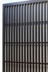 幅877ミリ 重厚な角太格子で風情溢れる全面格子戸 F8058ab 在庫(a:1 b:1)枚