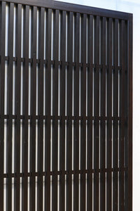 幅877ミリ 重厚な角太格子で風情溢れる全面格子戸 F8058ab 在庫(a:1 b:1)枚