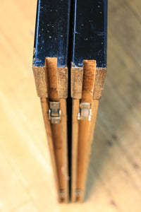 幅911ミリ 漆の色彩に極上の欅杢目模様が見栄えのする金沢板戸 F8125a 在庫1枚