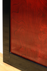 幅895ミリ 激しくうねる極上欅杢目と漆の雅さが見事な金沢板戸 F8125b 在庫2枚