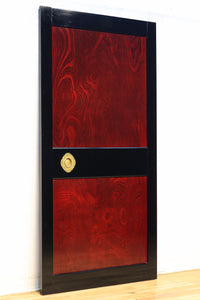 幅895ミリ 激しくうねる極上欅杢目と漆の雅さが見事な金沢板戸 F8125b 在庫2枚