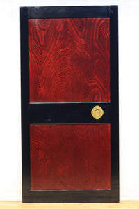 幅878ミリ 漆の光沢と極上欅杢目の美しさが素晴らしい金沢板戸 F8125c 在庫1枚