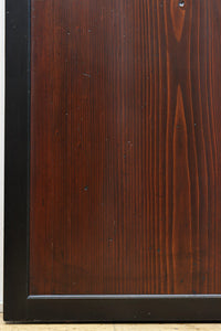 幅1130ミリ 素材を途切れることなく活かして造られた杢目の奇麗な幅広板戸 F8149 在庫1枚