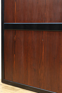 幅1130ミリ 素材を途切れることなく活かして造られた杢目の奇麗な幅広板戸 F8149 在庫1枚