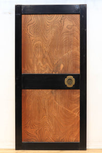 幅868ミリ 極上!! 波打つような杢目が見事な欅板戸 F8174b 在庫2枚