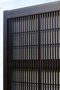 幅923ミリ 繊細な格子の並びが上品な大阪格子戸 F8224 在庫3枚