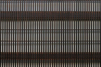 幅923ミリ 繊細な格子の並びが上品な大阪格子戸 F8224 在庫3枚