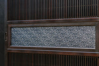 幅923ミリ 繊細な格子の並びが上品な大阪格子戸 F8224 在庫3枚