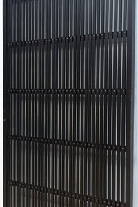 幅925ミリ 平格子が端然と美しく並ぶ全面格子戸 F8304 在庫1枚