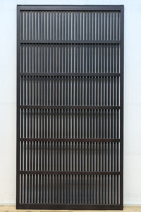 幅925ミリ 平格子が端然と美しく並ぶ全面格子戸 F8304 在庫1枚