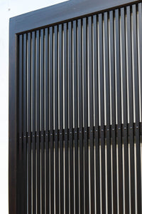 幅890ミリ 繊細格子の並びが引き立つ腰板の低い万本格子戸 F8316 在庫2枚