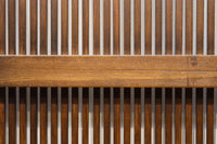 幅349ミリ、高さ1415ミリ 稀少サイズ!! 穏やかな色艶をした格子戸 F8336 在庫1枚