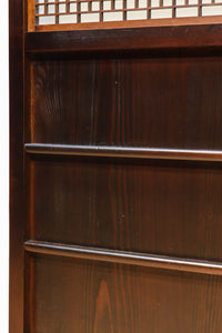 幅938ミリ 縦繁と角麻装飾で格調あるスリガラス入り透かし板戸 F8403 在庫1枚